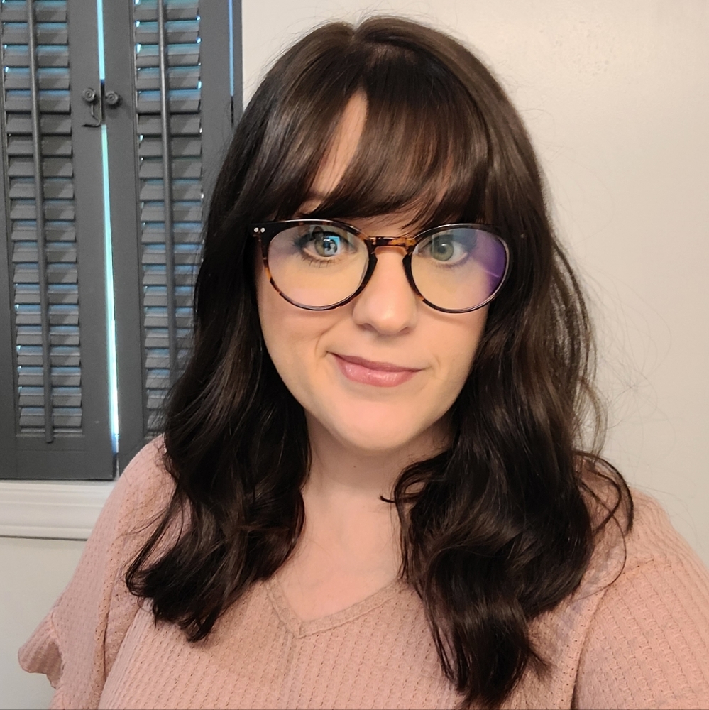 Meet your Posher, Ashley